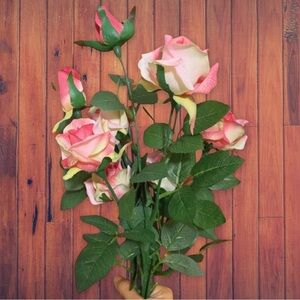 3 Pink Rose Stems